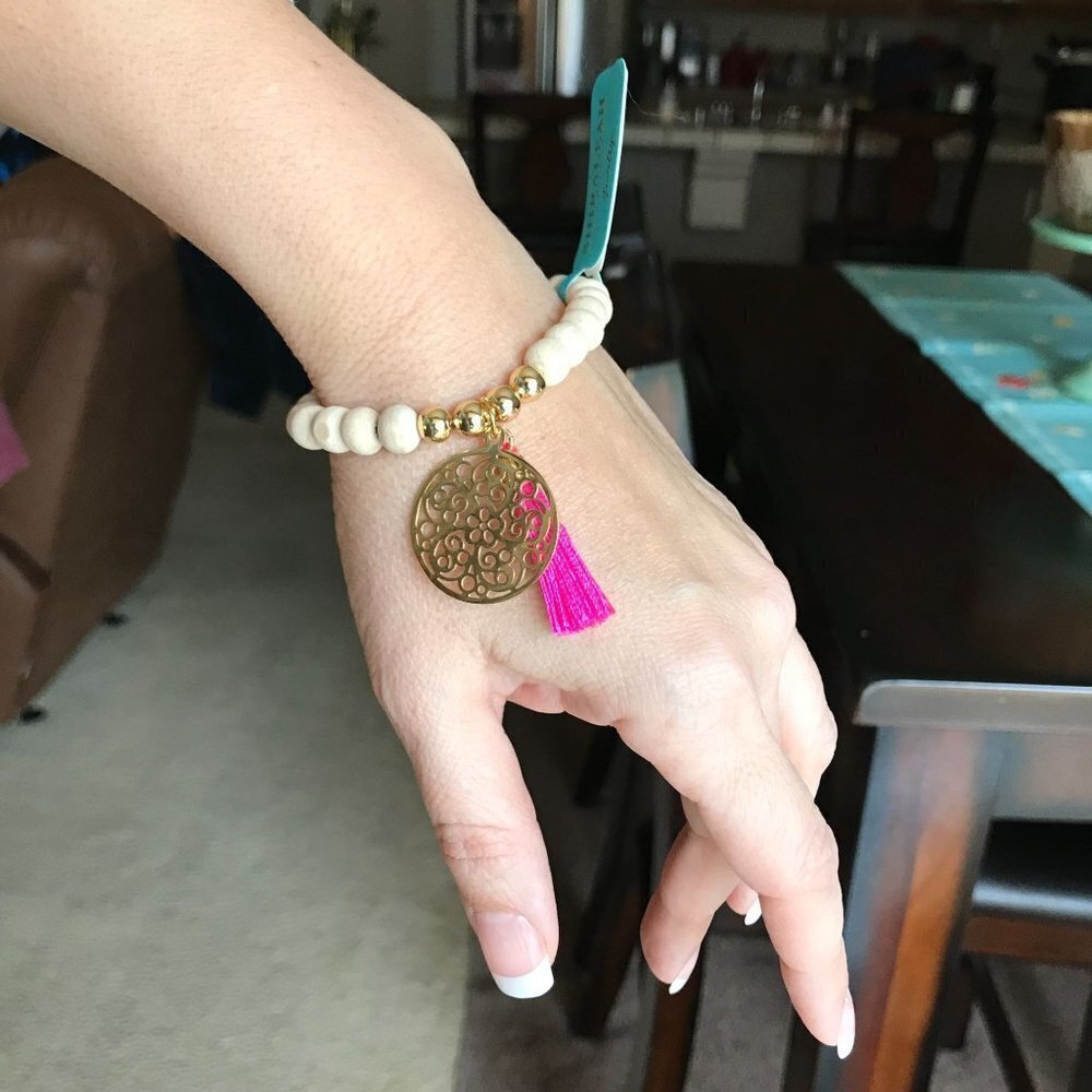 NWT Anthropologie Boho Festival Jewelry Wood Bead Bracelet Hot Pink & Gold Charm